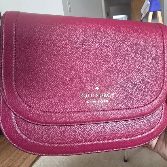 Kate Spade Blake Pebbled Leather Saddle Bag WKR00560 Cranberry - Picture 9 of 11